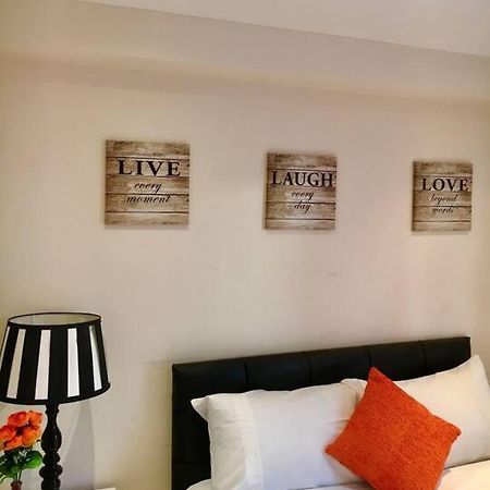 One Bedroom Flat In Central Лондон Екстериор снимка